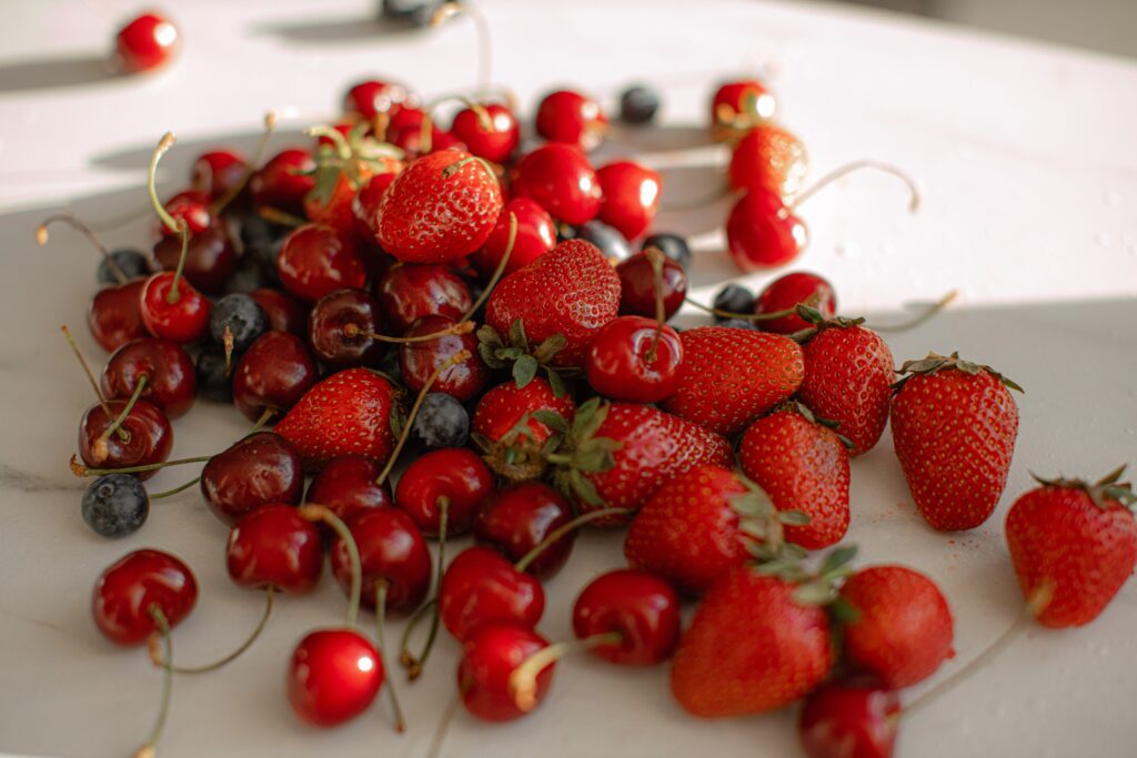 Weight loss breakfast food: berries.