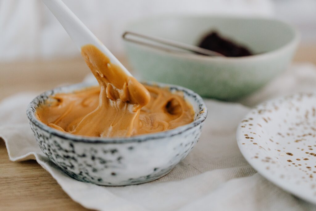 Weight loss breakfast idea: natural peanut butter.